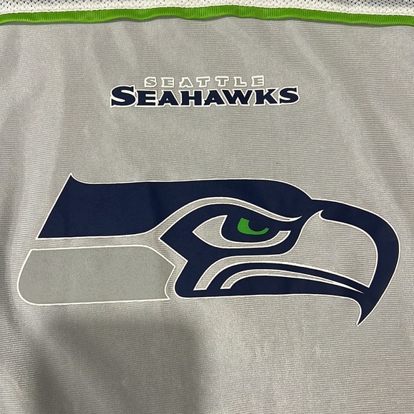 NFL Seattle Seahawks Reversible Size Medium Jersey [K7] - Picture 7 of 8